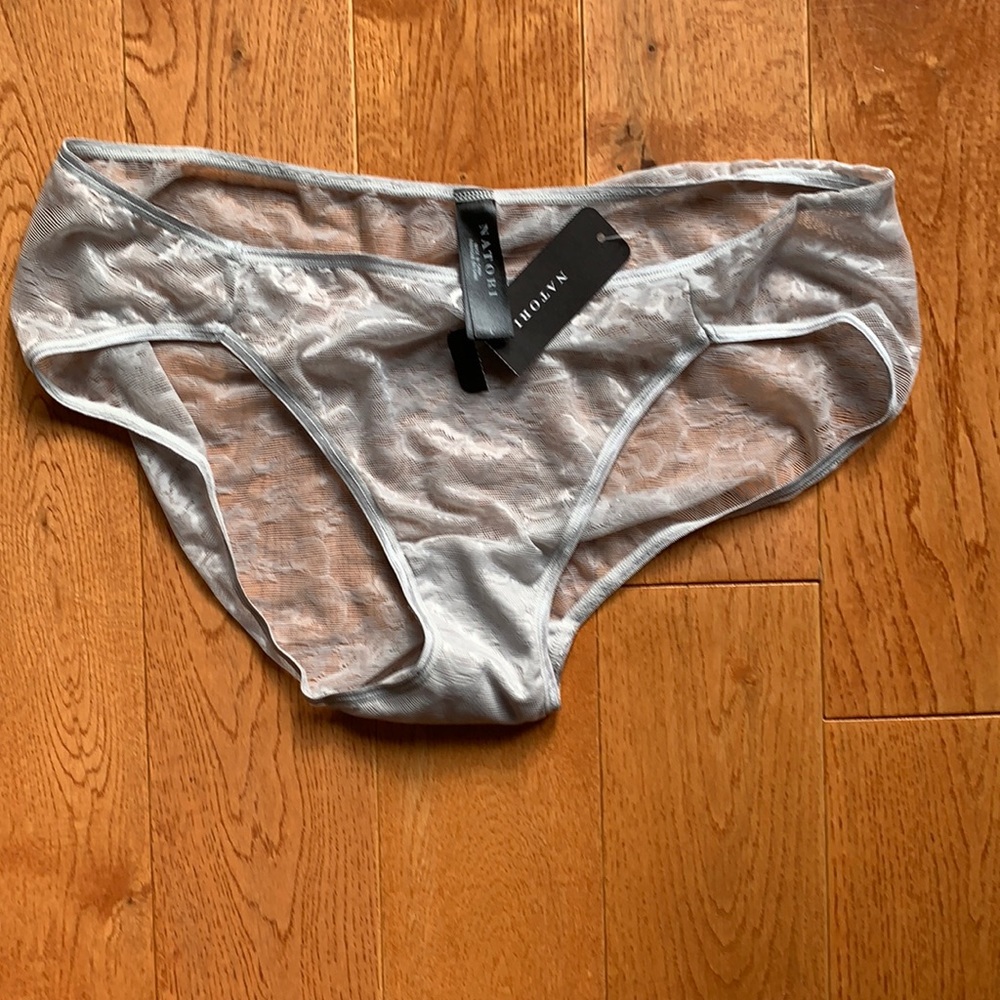 Gorgeous vintage lace panties super soft